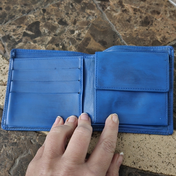 Louis Vuitton Blue Cyan Epi Leather zmens Bi Fold Wallet - Picture 4 of 11